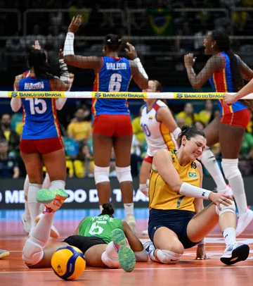 Rosamaria tem lesão no joelho confirmada e desfalca o Brasil no Pré-Olímpico de vôlei