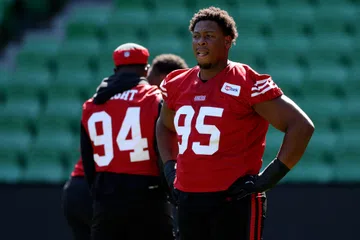 49ers perde defensor titular crucial Alfred Collins para temporada 2026-27 antes da estreia da NFL